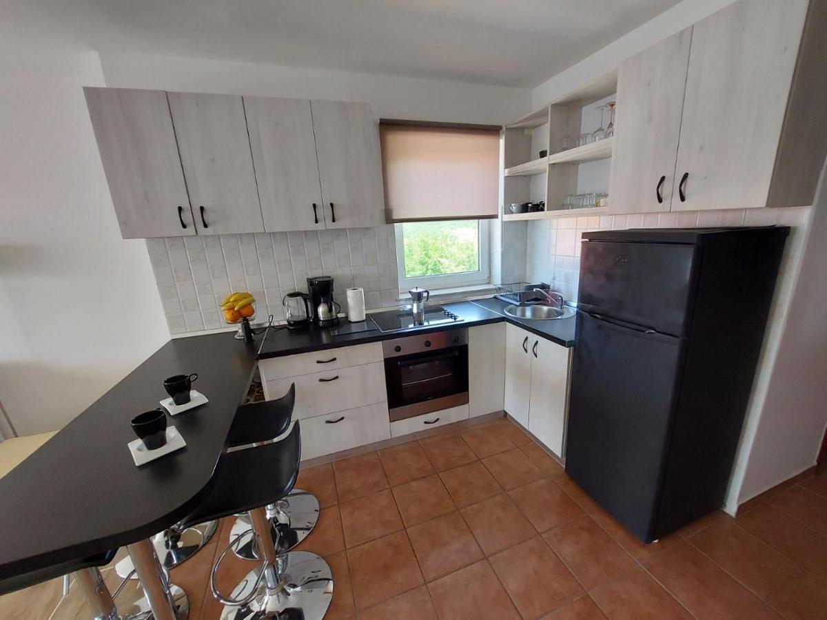Apartman Iskra Apartment Ядраново Екстериор снимка