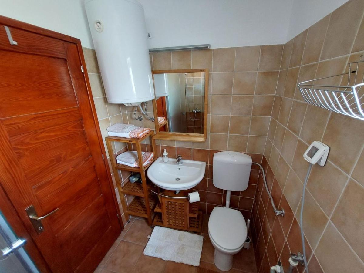 Apartman Iskra Apartment Ядраново Екстериор снимка